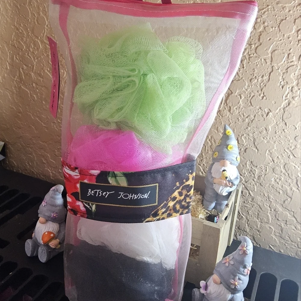 Betsey Johnson Pink and Green Mesh Shower Caddy